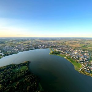 Skrydis oro balionu šeimai Telšiuose